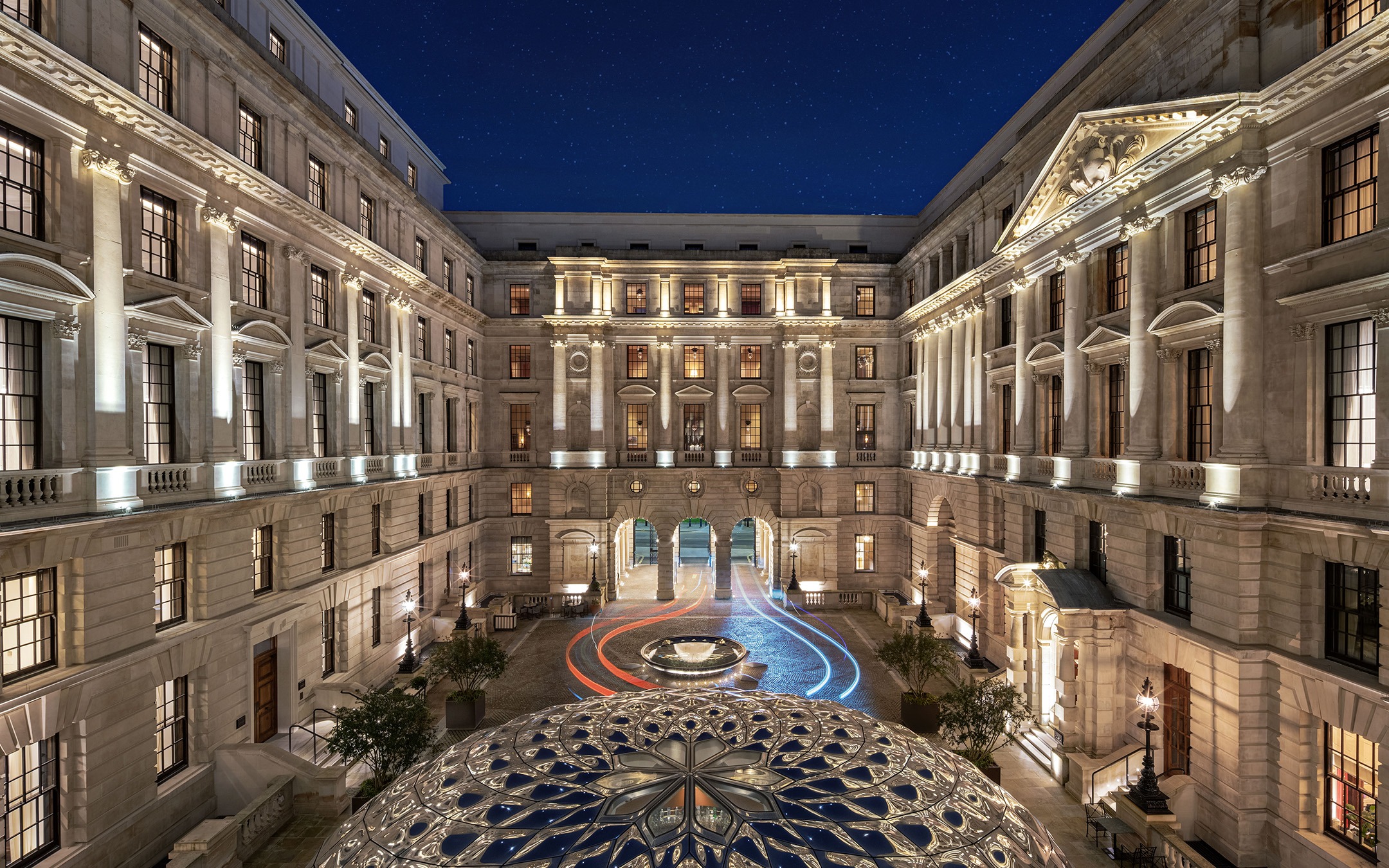 The_OWO_Raffles_London_Exterior_Courtyard_2160x1350